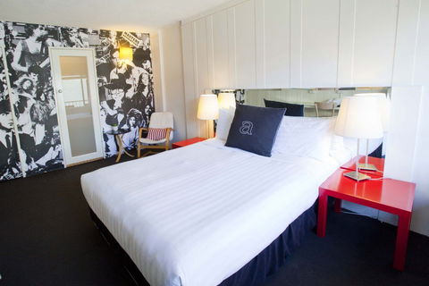 Punt Road Apartment Hotel - Hervey Bay Accommodation 1