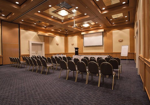 Sea World Resort - Tourism Hervey Bay 1