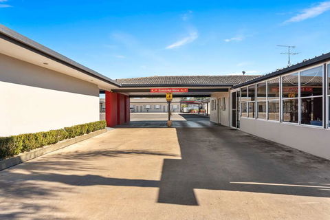 Econo Lodge Moree Spa Motor Inn - Tourism Hervey Bay 2