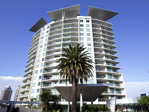 Mantra Wings - Hervey Bay Accommodation 0