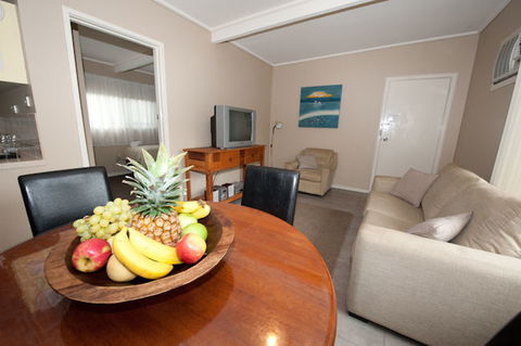 Admiral Motor Inn - Tourism Hervey Bay 3