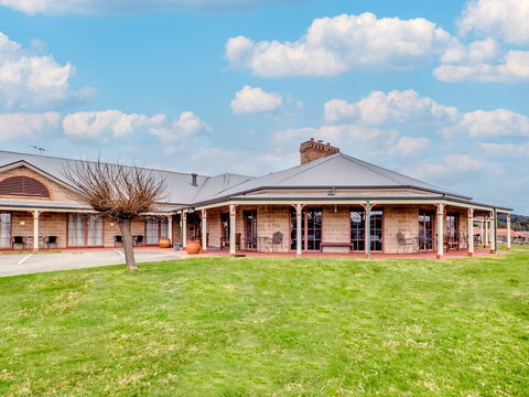 The Bowen Inn Motel - Hervey Bay Accommodation 0