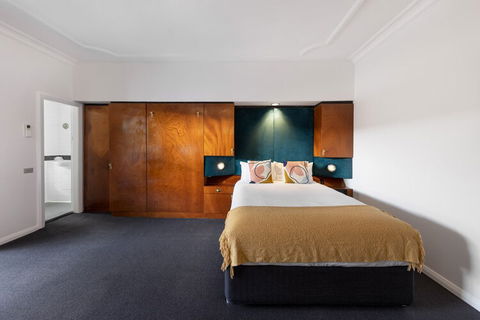 Regents Court - Tourism Hervey Bay 1