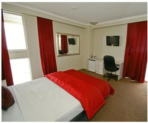 Isa Hotel - Hervey Bay Accommodation 3
