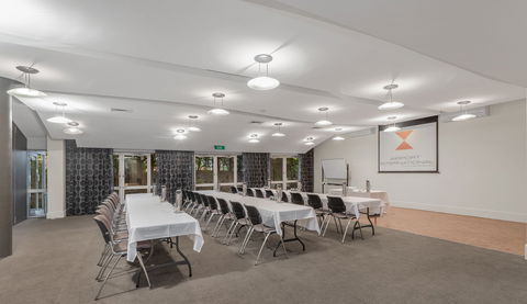 The Airport International Motel - Hervey Bay Accommodation 13