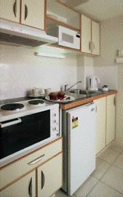 Astor Metropole & Apartment - Tourism Hervey Bay 1