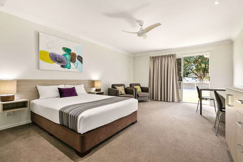 Econo Lodge Beachside - Hervey Bay Accommodation 13
