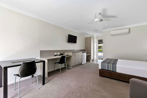 Econo Lodge Beachside - Hervey Bay Accommodation 15