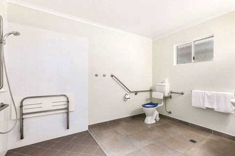Econo Lodge Beachside - Hervey Bay Accommodation 17