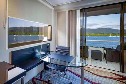 Hilton Cairns - Tourism Hervey Bay 4