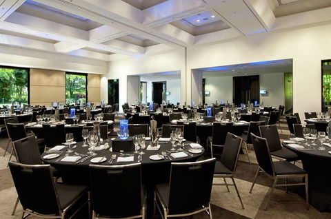 Hilton Cairns - Tourism Hervey Bay 10