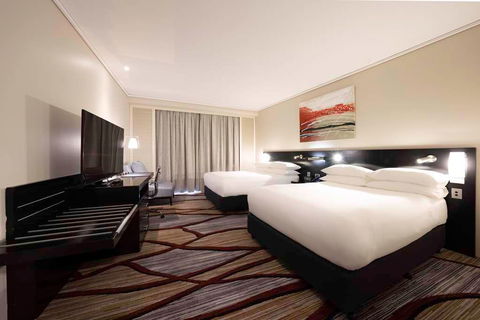 Hilton Cairns - Tourism Hervey Bay 15