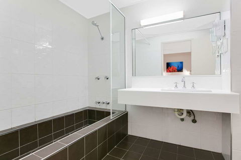 Comfort Inn Cairns City - Tourism Hervey Bay 8