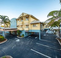 Cairns Queenscourt - Hervey Bay Accommodation