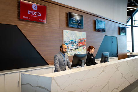 Rydges Pit Lane Hotel - Tourism Hervey Bay 2