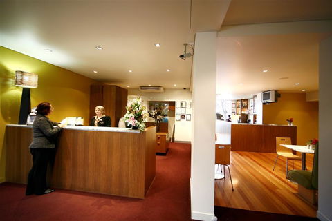 Best Western Plus The Tudor-Box Hill - Tourism Hervey Bay 0