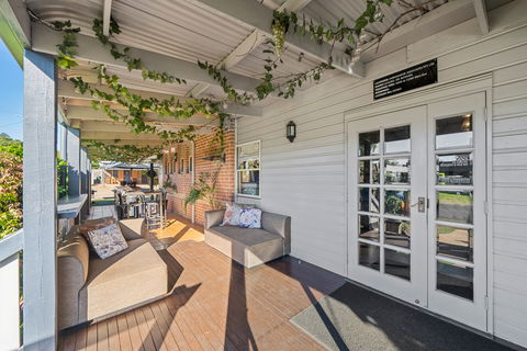 Ambassador On Ruthven Motel - Hervey Bay Accommodation 1