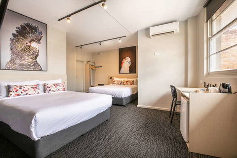 Nightcap at The Charles Hotel - Hervey Bay Accommodation 2