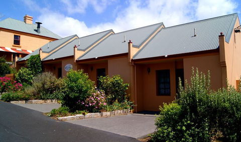 Meredith House And Mews - Hervey Bay Accommodation 0