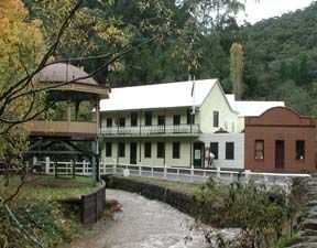Walhalla's Star Hotel - Hervey Bay Accommodation 0