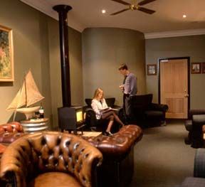 Walhalla's Star Hotel - Hervey Bay Accommodation 1