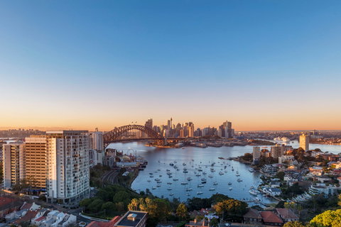View Sydney - Hervey Bay Accommodation 1