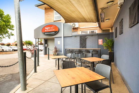 Nightcap At Hendon Hotel - Tourism Hervey Bay 0