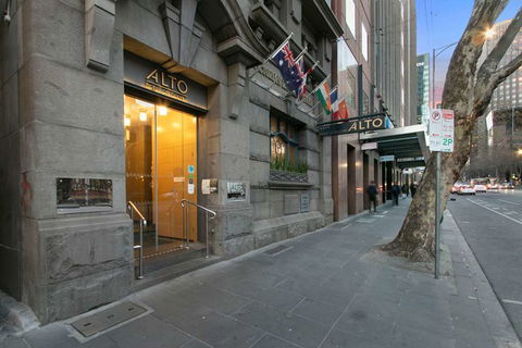 Alto Hotel On Bourke - Tourism Hervey Bay 0