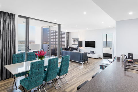 Meriton Suites Chatswood - Tourism Hervey Bay 1