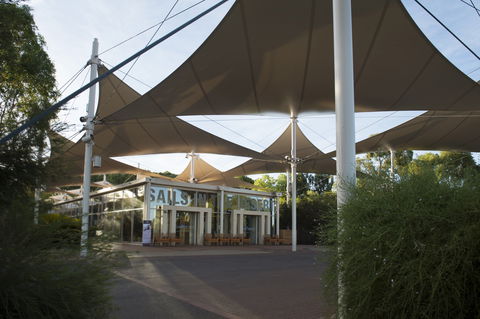 Sails In The Desert Hotel - Tourism Hervey Bay 1