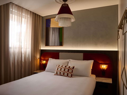 Hotel Morris Sydney - Tourism Hervey Bay 0