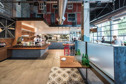 The Larwill Studio - Art Series - Hervey Bay Accommodation 2