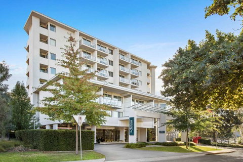 Adina Serviced Apts Canberra Dickson - Hervey Bay Accommodation 2