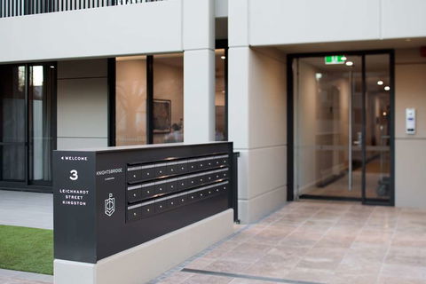 Knightsbridge Canberra - Hervey Bay Accommodation 2