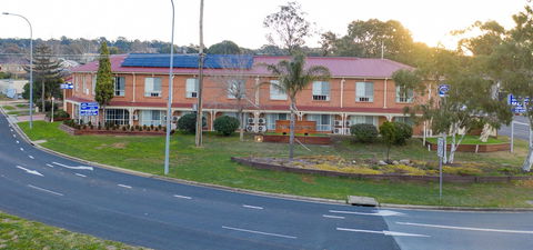 Hamilton's Queanbeyan Motel - Hervey Bay Accommodation 0