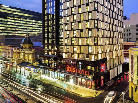 Ibis Adelaide - Hervey Bay Accommodation 0