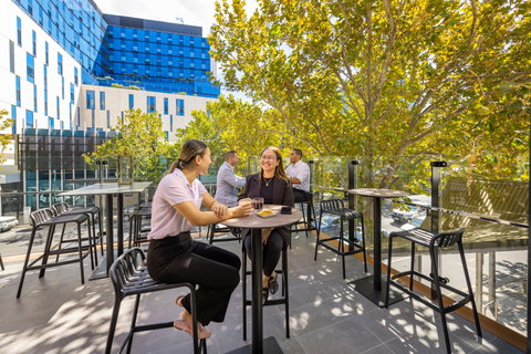 TRYP by Wyndham Pulteney Street - Hervey Bay Accommodation 1