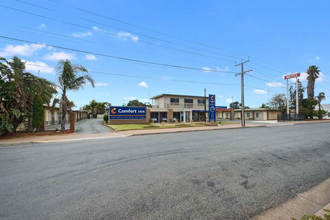 Comfort Inn Flinders on Main - Hervey Bay Accommodation 1