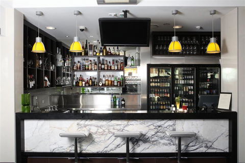 Jephson Hotel - Hervey Bay Accommodation 1