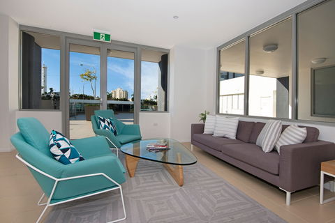 Allure Hotel And Apartments - Tourism Hervey Bay 1
