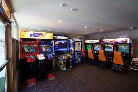 Nightcap At High Flyer Hotel - Tourism Hervey Bay 2