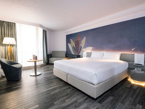 Novotel Surfers Paradise - Tourism Hervey Bay 2