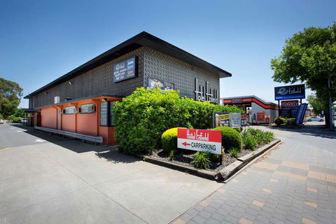 Enfield Hotel - Tourism Hervey Bay 0