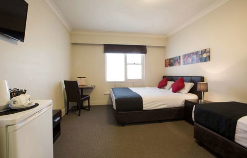 Enfield Hotel - Tourism Hervey Bay 2