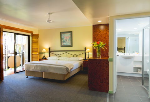 Palm Royale Cairns - Tourism Hervey Bay 1