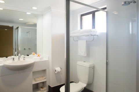 Palm Royale Cairns - Tourism Hervey Bay 2