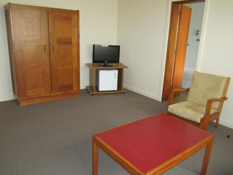 University House - ANU - Hervey Bay Accommodation 41