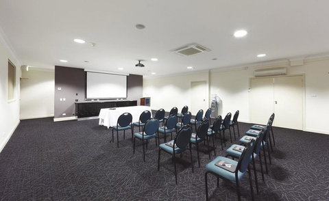 Ibis Styles Canberra - Hervey Bay Accommodation 14