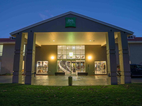 Ibis Styles Canberra - Hervey Bay Accommodation 0