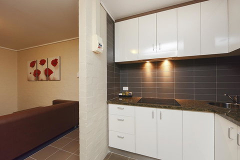 Ibis Styles Canberra - Hervey Bay Accommodation 12
